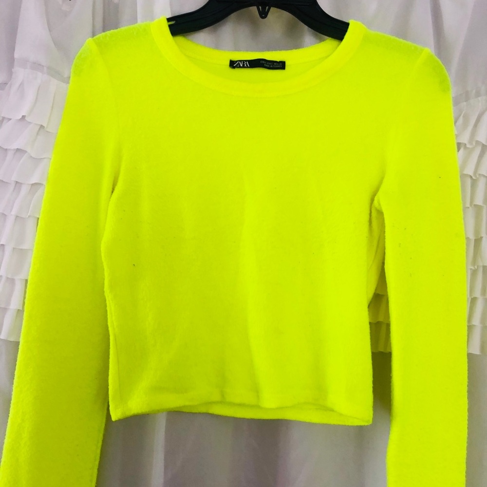 Zara crop top sweater. SOLD